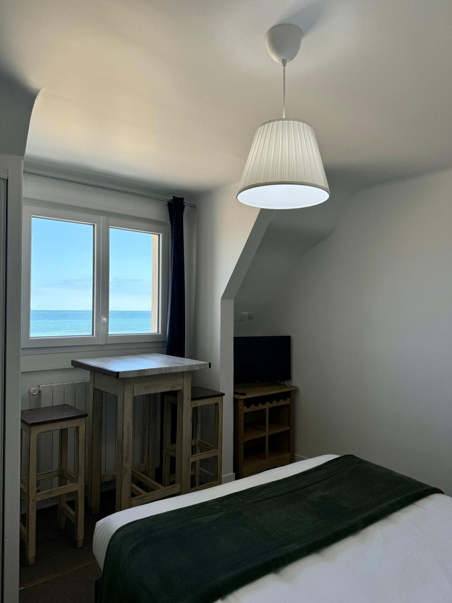 Le Clos Normand Saint-Aubin-Sur-Mer  Exterior foto